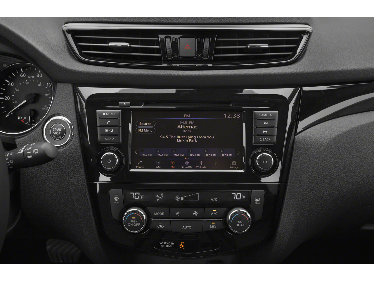 2022 Nissan Rogue Sport SV