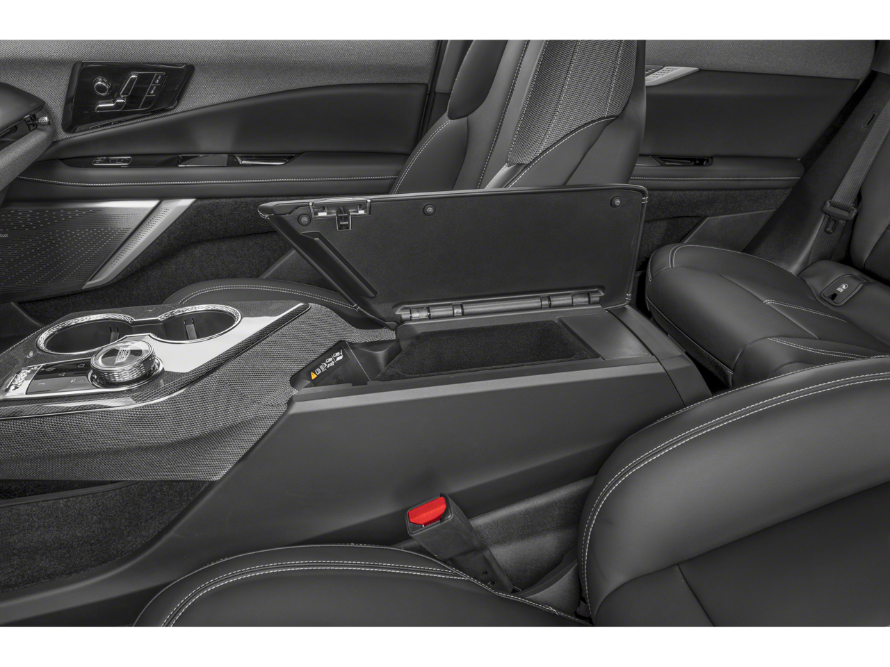 2025 Cadillac OPTIQ Luxury 2
