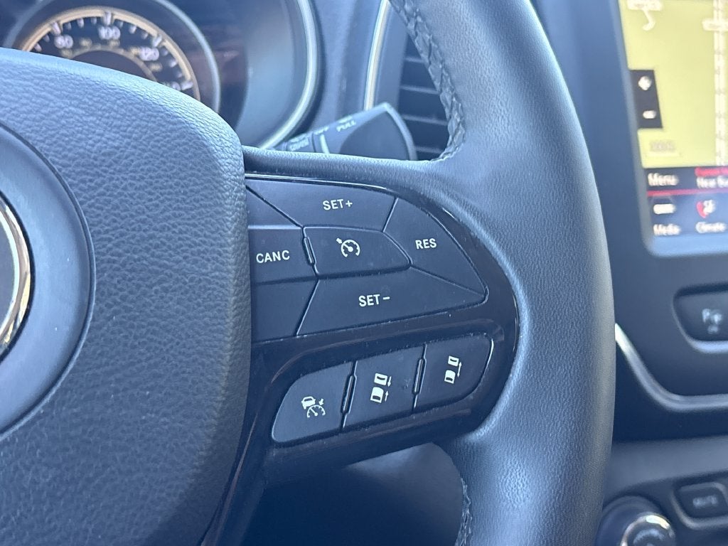 2023 Jeep Cherokee Altitude Lux 4x4