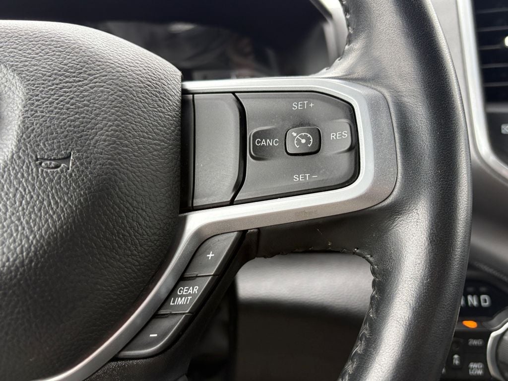 2022 RAM 1500 Big Horn Crew Cab 4x4 5'7' Box