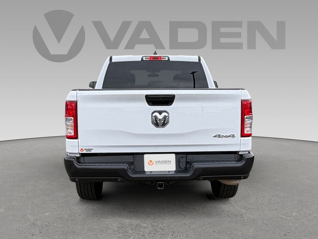 2022 RAM 1500 Tradesman Crew Cab 4x4 5'7' Box