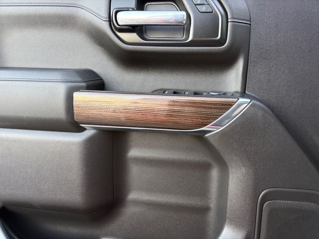 2021 Chevrolet Silverado 1500 2WD Crew Cab Short Bed LT