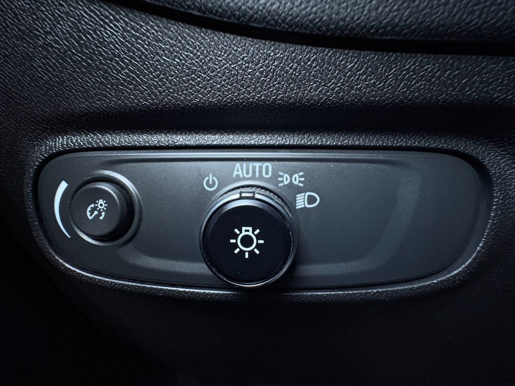 2020 Chevrolet Equinox FWD LS