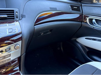 2015 INFINITI Q70 3.7