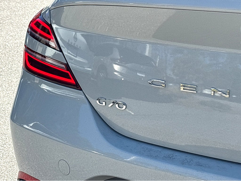 2025 Genesis G70 2.5T