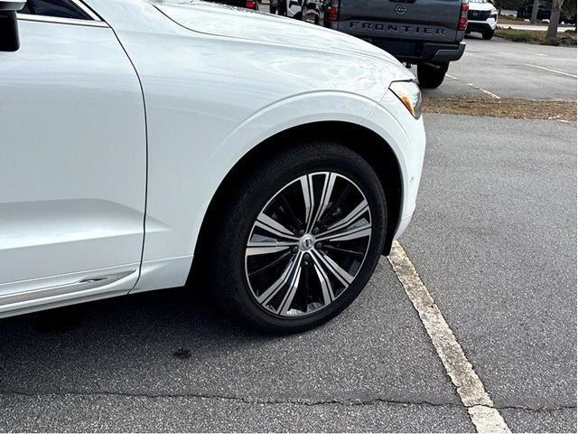 2023 Volvo XC60 Ultimate Bright Theme
