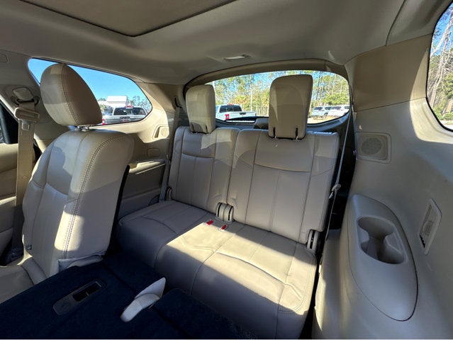 2016 Nissan Pathfinder SL