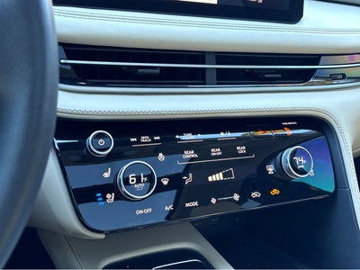 2024 INFINITI QX60 LUXE