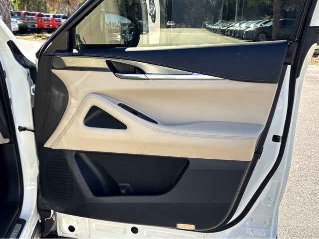 2024 INFINITI QX60 LUXE