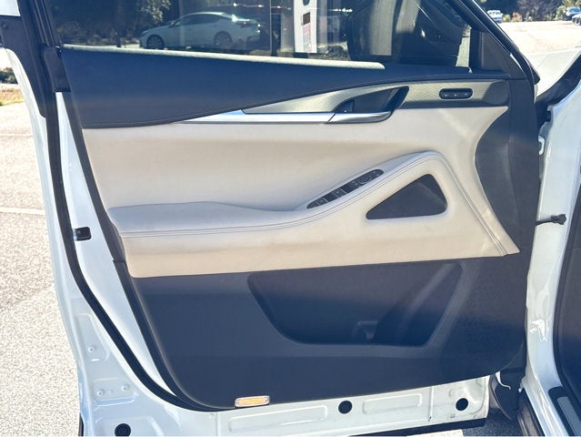 2024 INFINITI QX60 LUXE