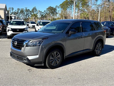 2024 Nissan Pathfinder S