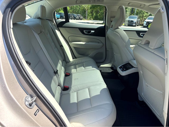 2024 Volvo S60 Ultimate Dark Theme