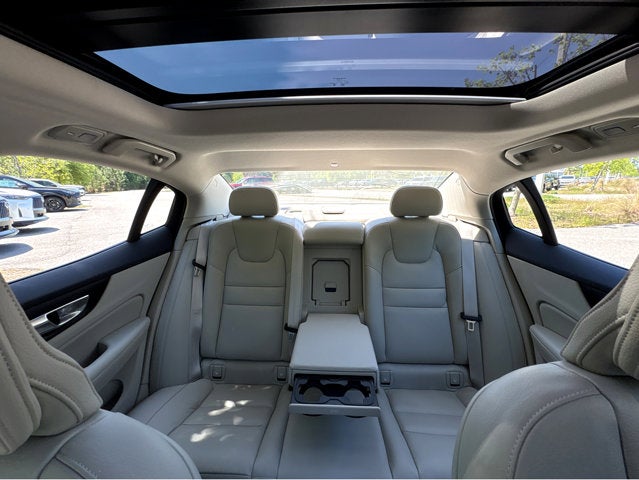 2024 Volvo S60 Ultimate Dark Theme