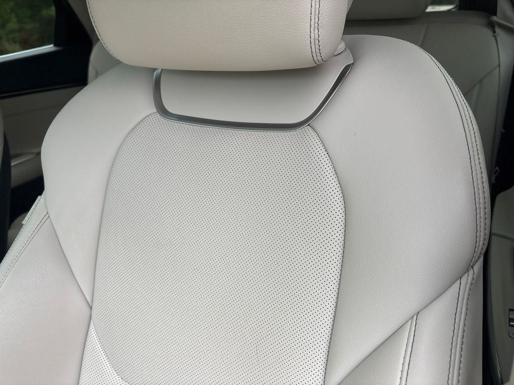 2022 Genesis GV70 2.5T
