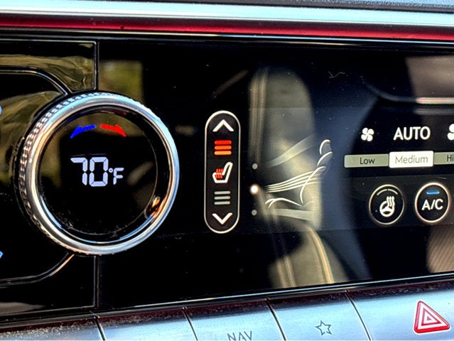 2023 Genesis GV70 2.5T