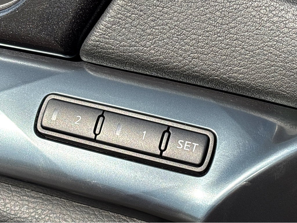 2019 Nissan Maxima SR