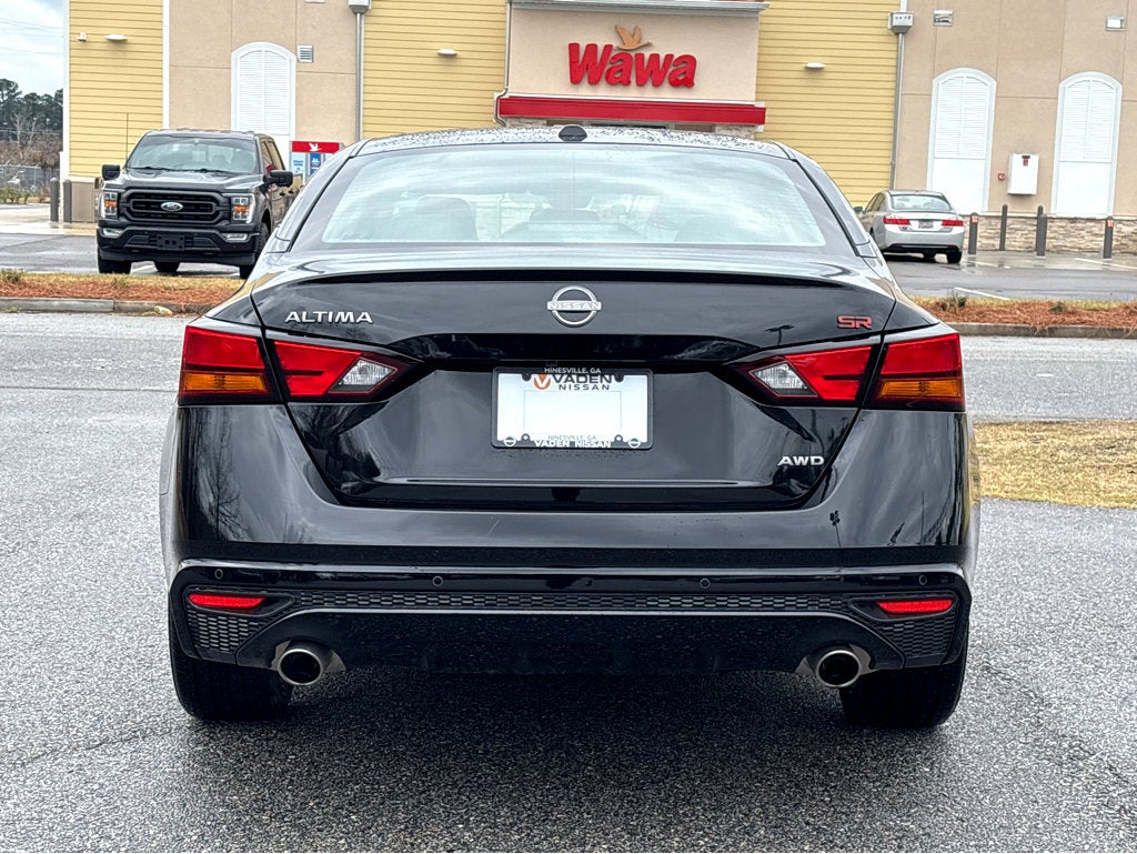 2025 Nissan Altima SR