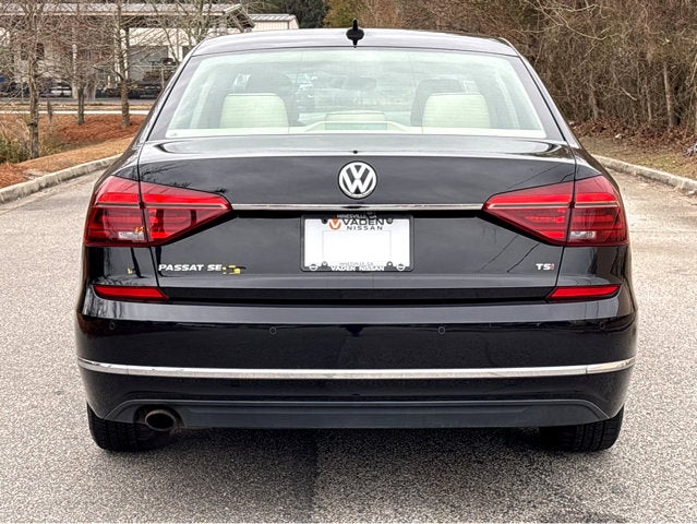 2018 Volkswagen Passat 2.0T SE w/Technology
