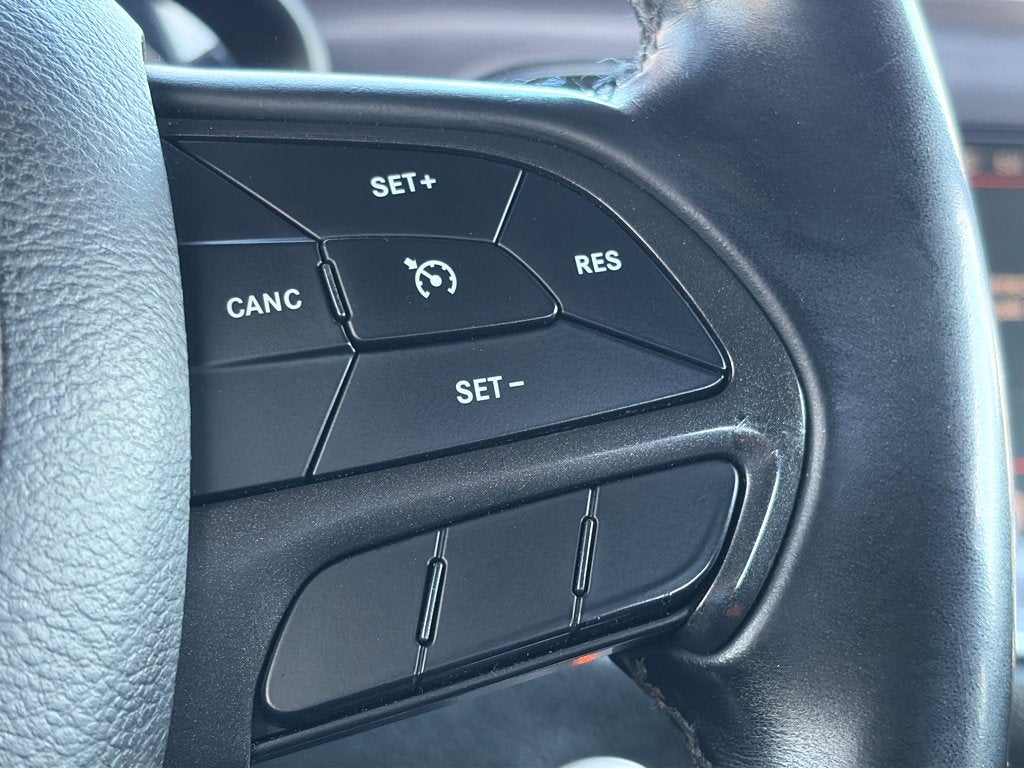 2017 Dodge Challenger SXT