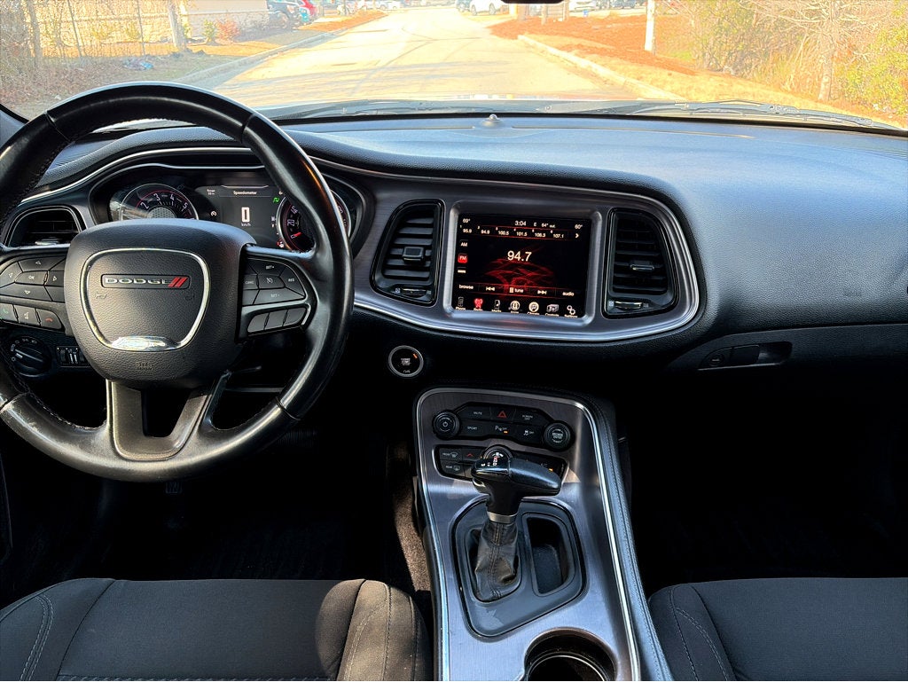 2017 Dodge Challenger SXT