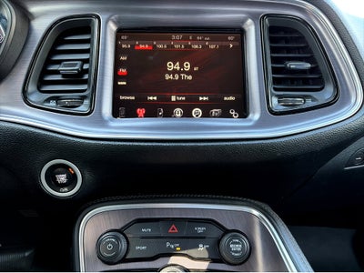 2017 Dodge Challenger SXT