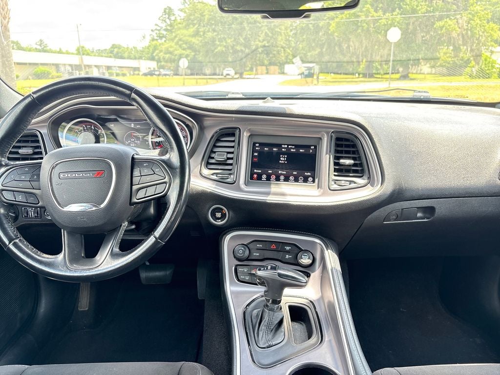2021 Dodge Challenger SXT
