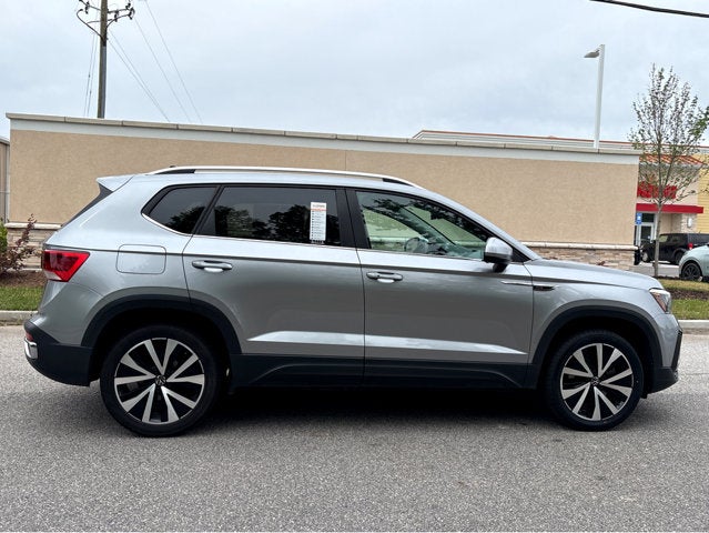 2024 Volkswagen Taos SE