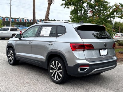 2024 Volkswagen Taos SE