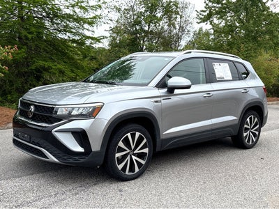2024 Volkswagen Taos SE