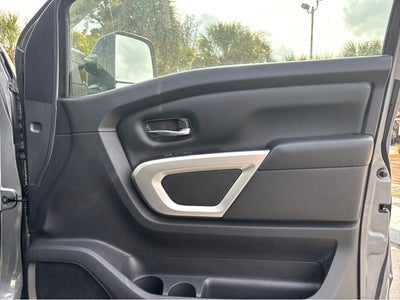 2017 Nissan Titan XD SV