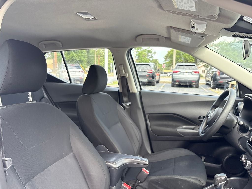 2023 Nissan Kicks S