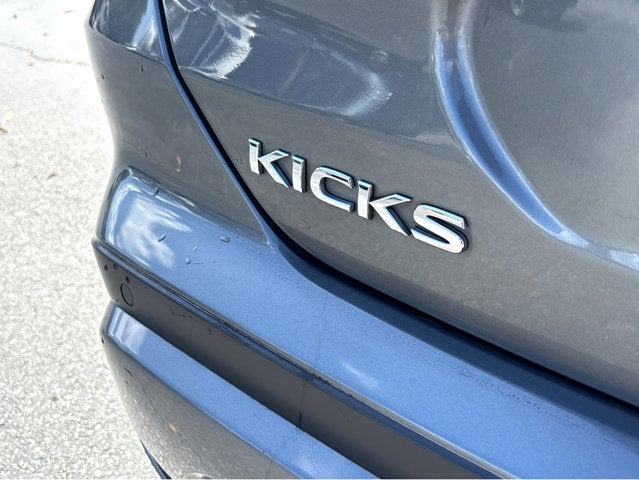 2023 Nissan Kicks S