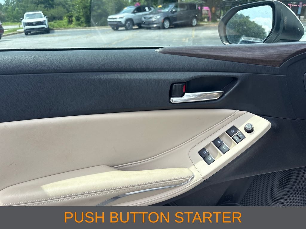 2020 Toyota Avalon XLE