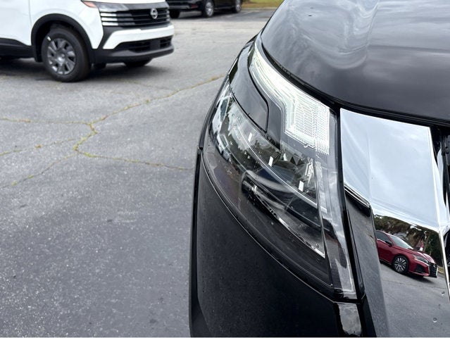 2025 Nissan Pathfinder S