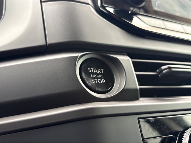 2025 Nissan Pathfinder S