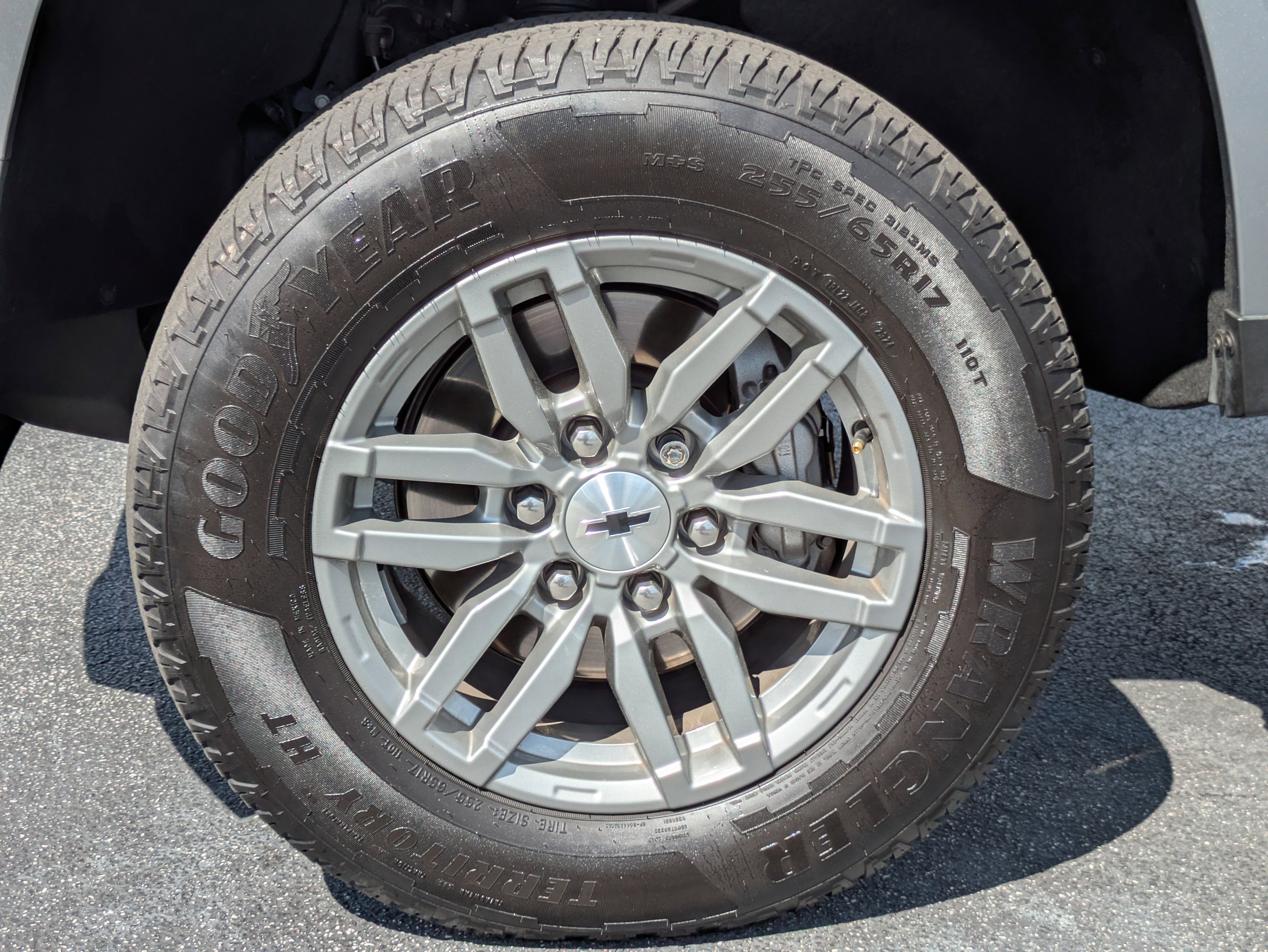 2024 Chevrolet Colorado 2WD LT