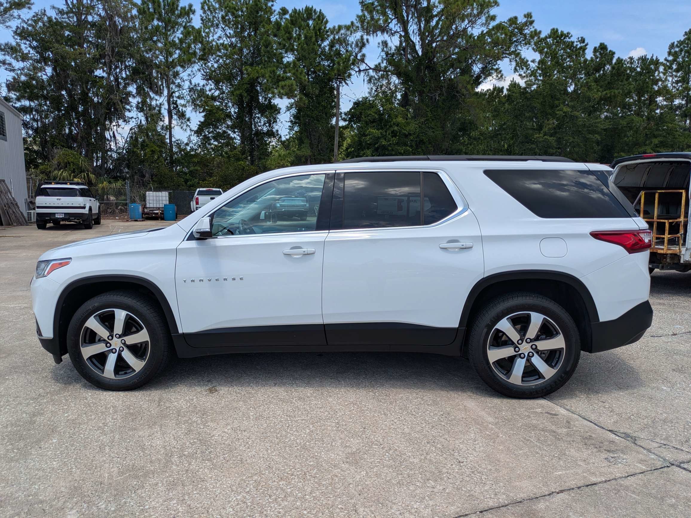 2020 Chevrolet Traverse LT Leather