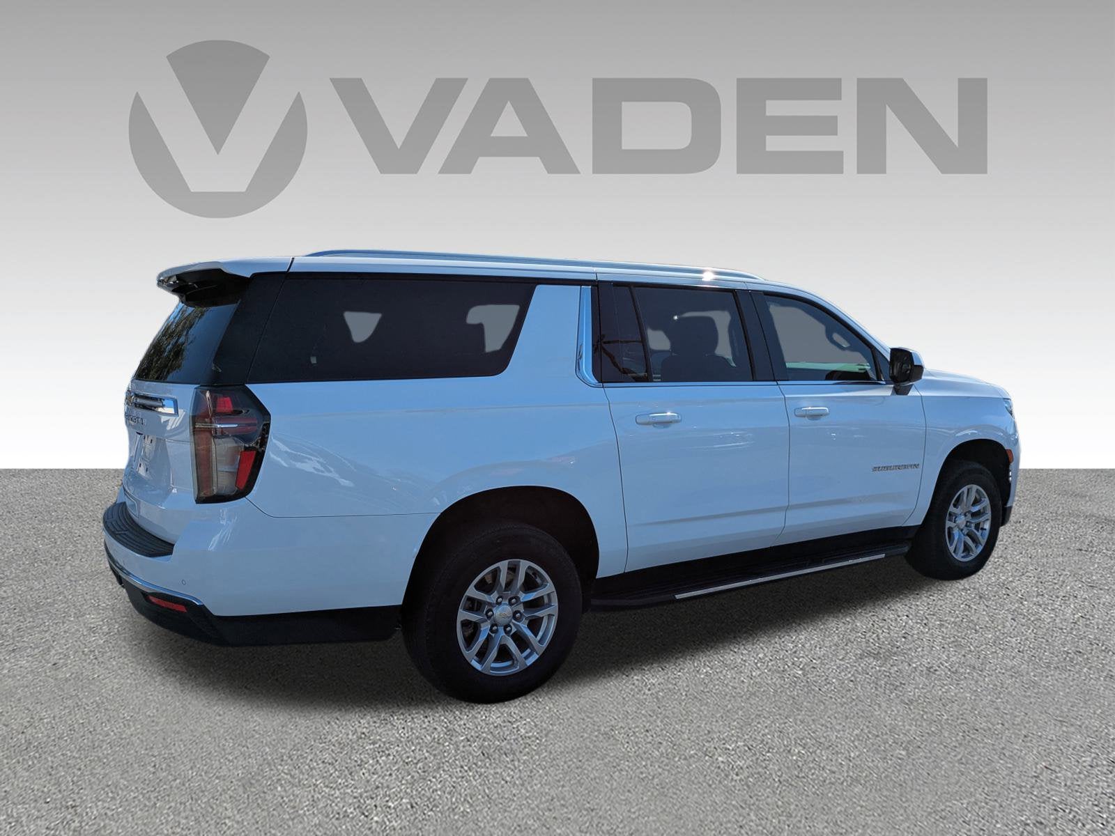 2023 Chevrolet Suburban LS