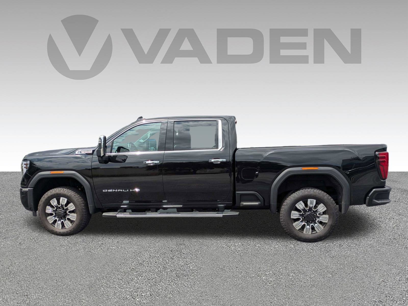 2025 GMC Sierra 2500HD Denali