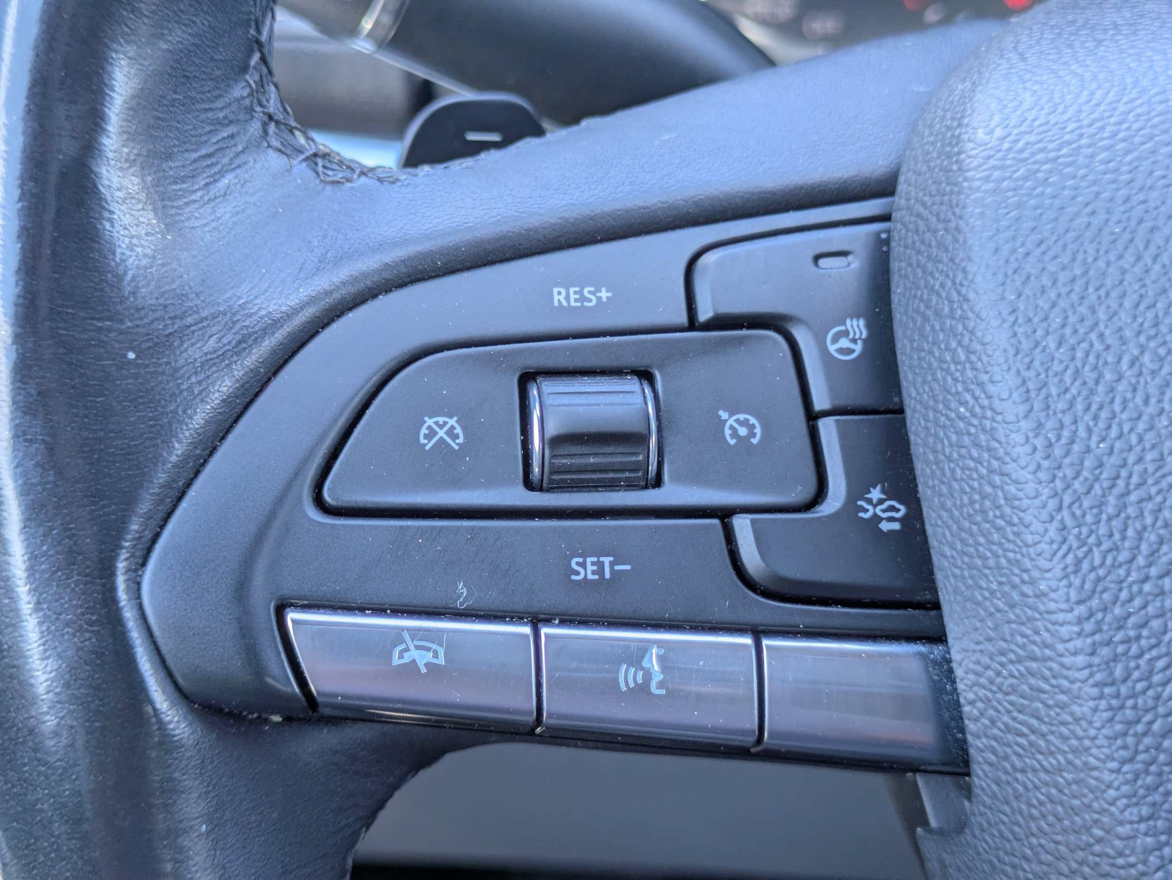 2023 Cadillac XT4 AWD Luxury