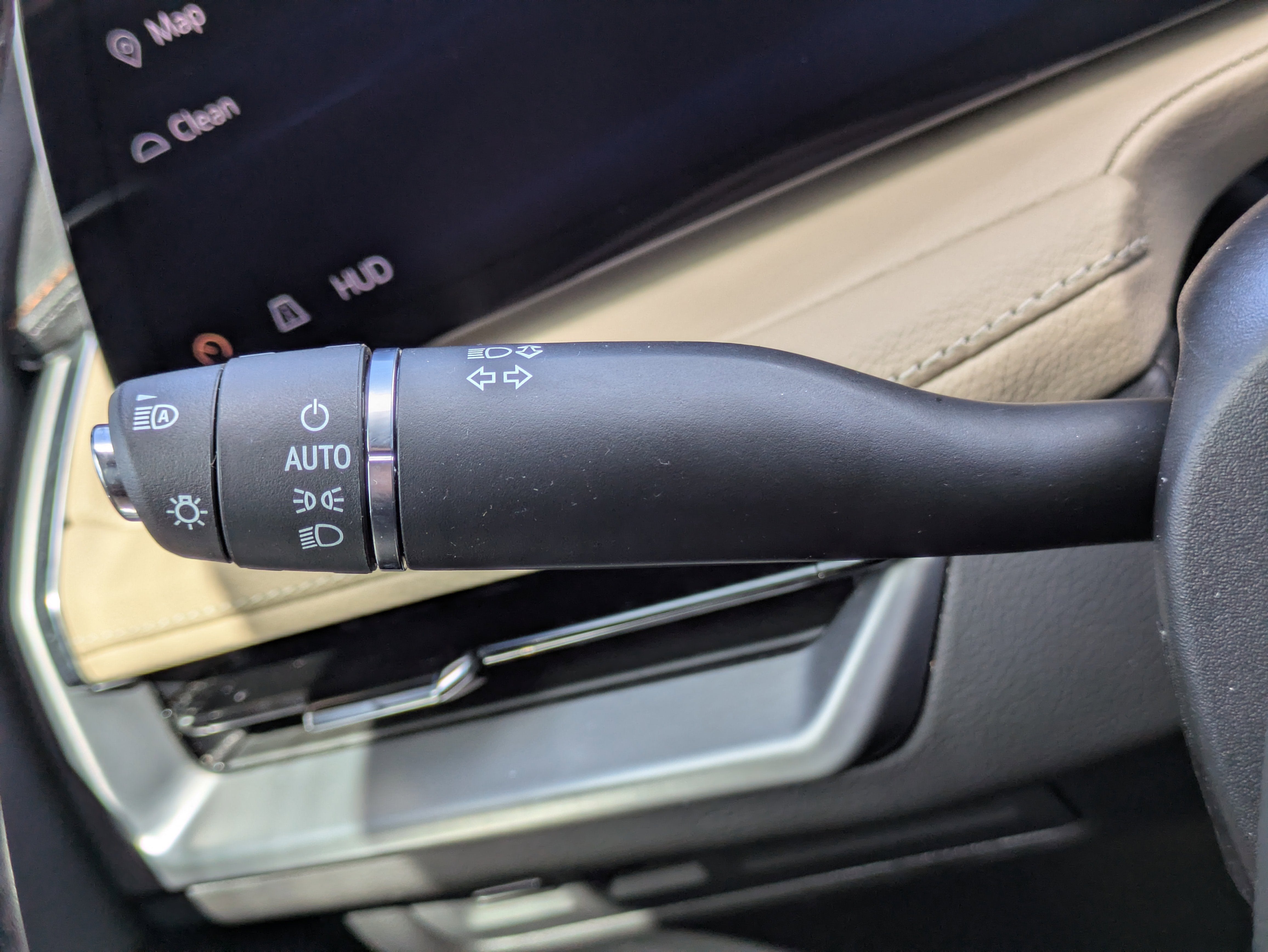 2024 Cadillac XT4 FWD Premium Luxury