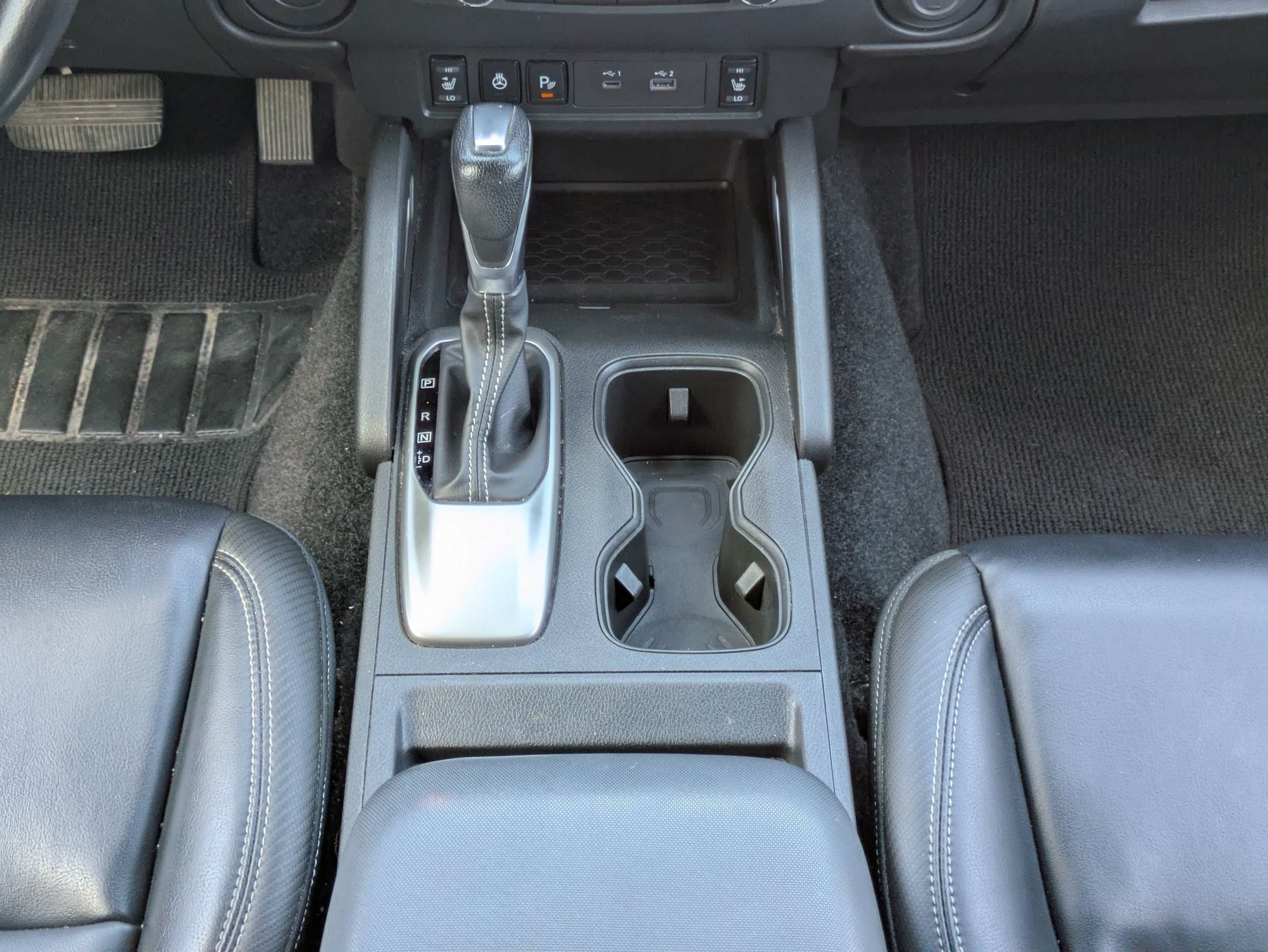 2024 Nissan Frontier SL