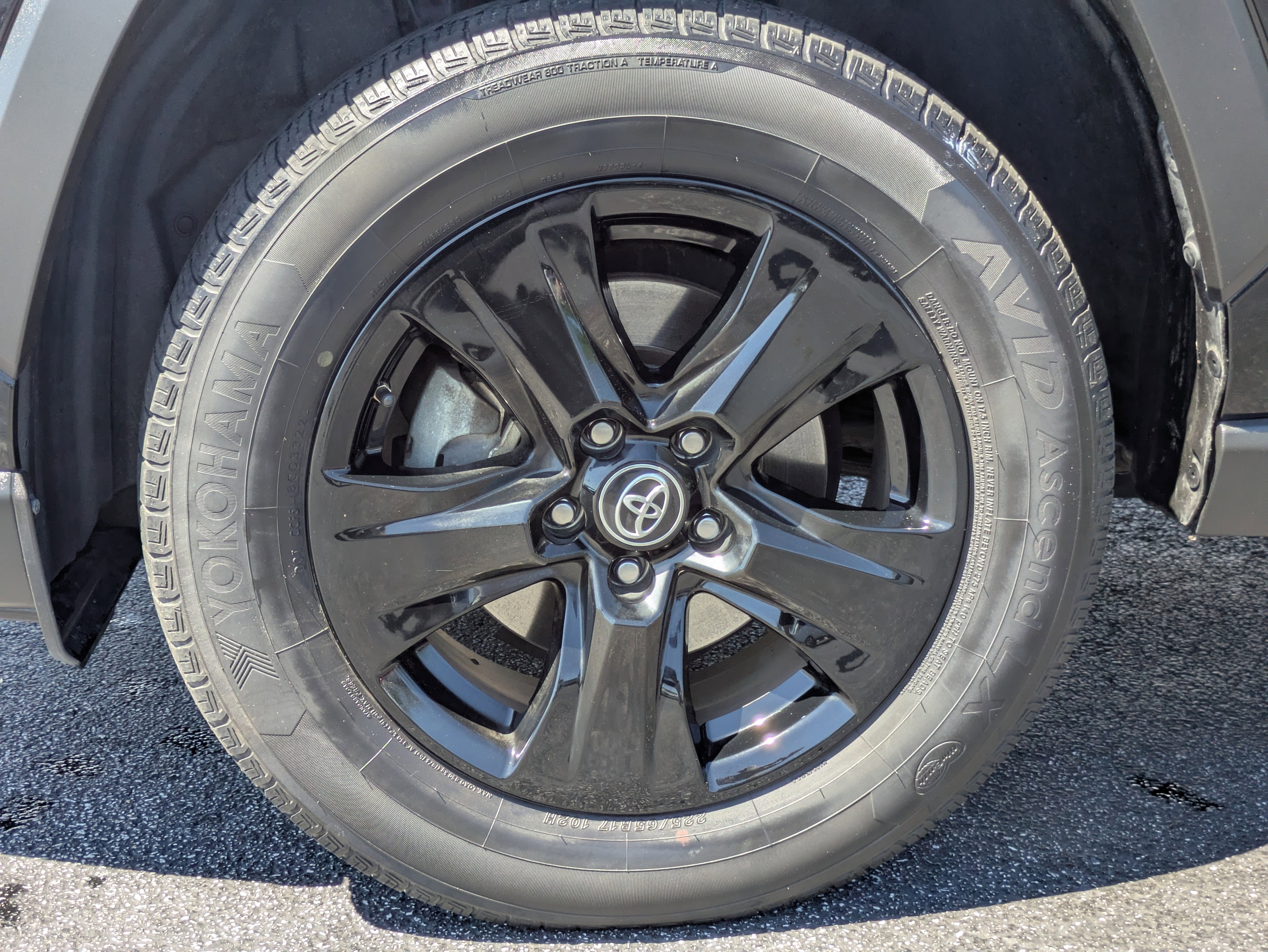 2019 Toyota RAV4 Hybrid LE