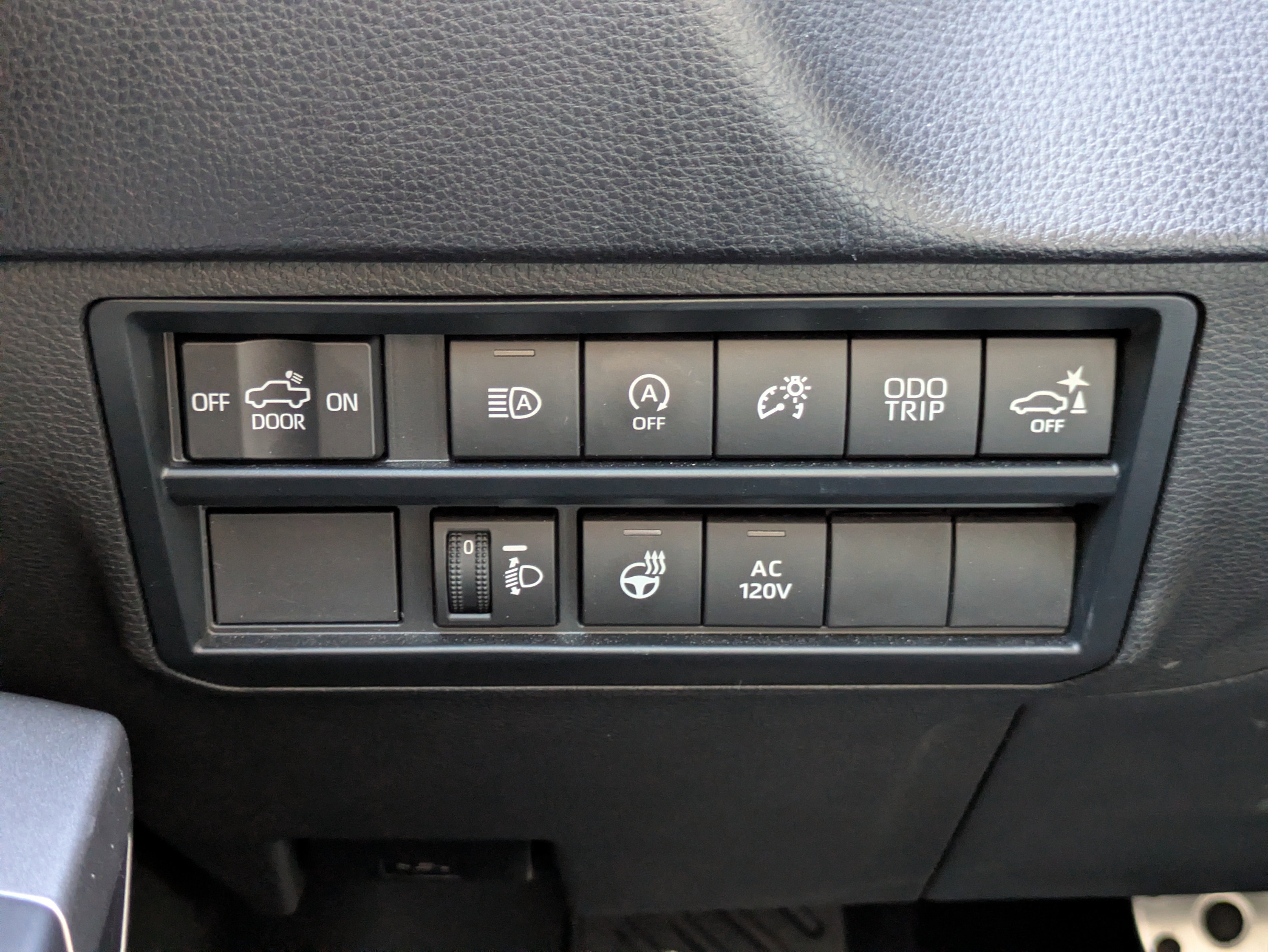 2023 Toyota Tundra 4WD SR5