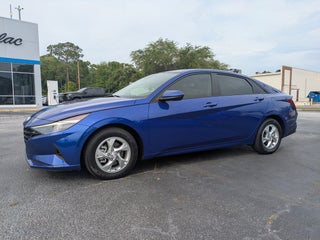 2023 Hyundai Elantra SE