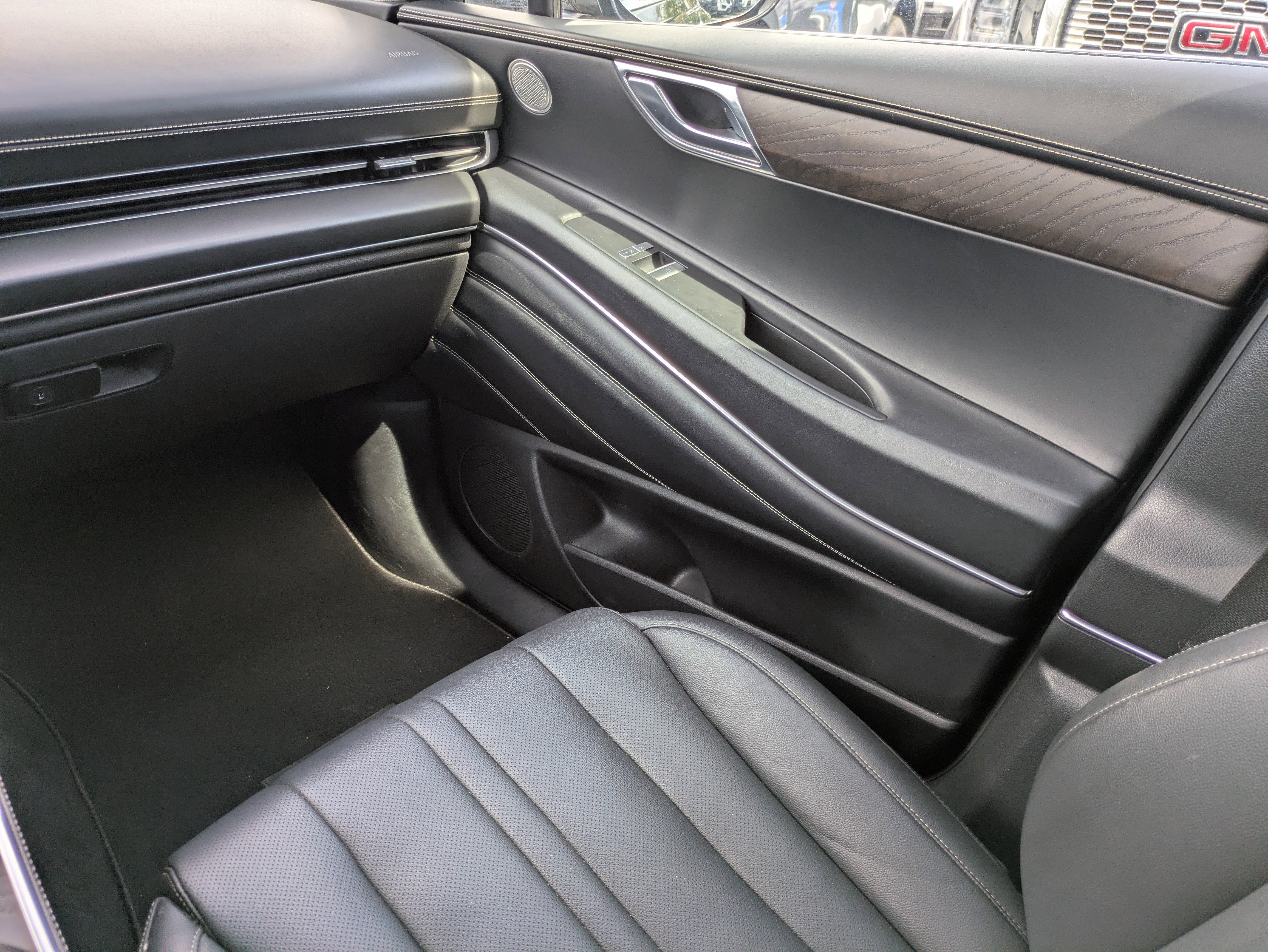 2021 Genesis G70 2.0T