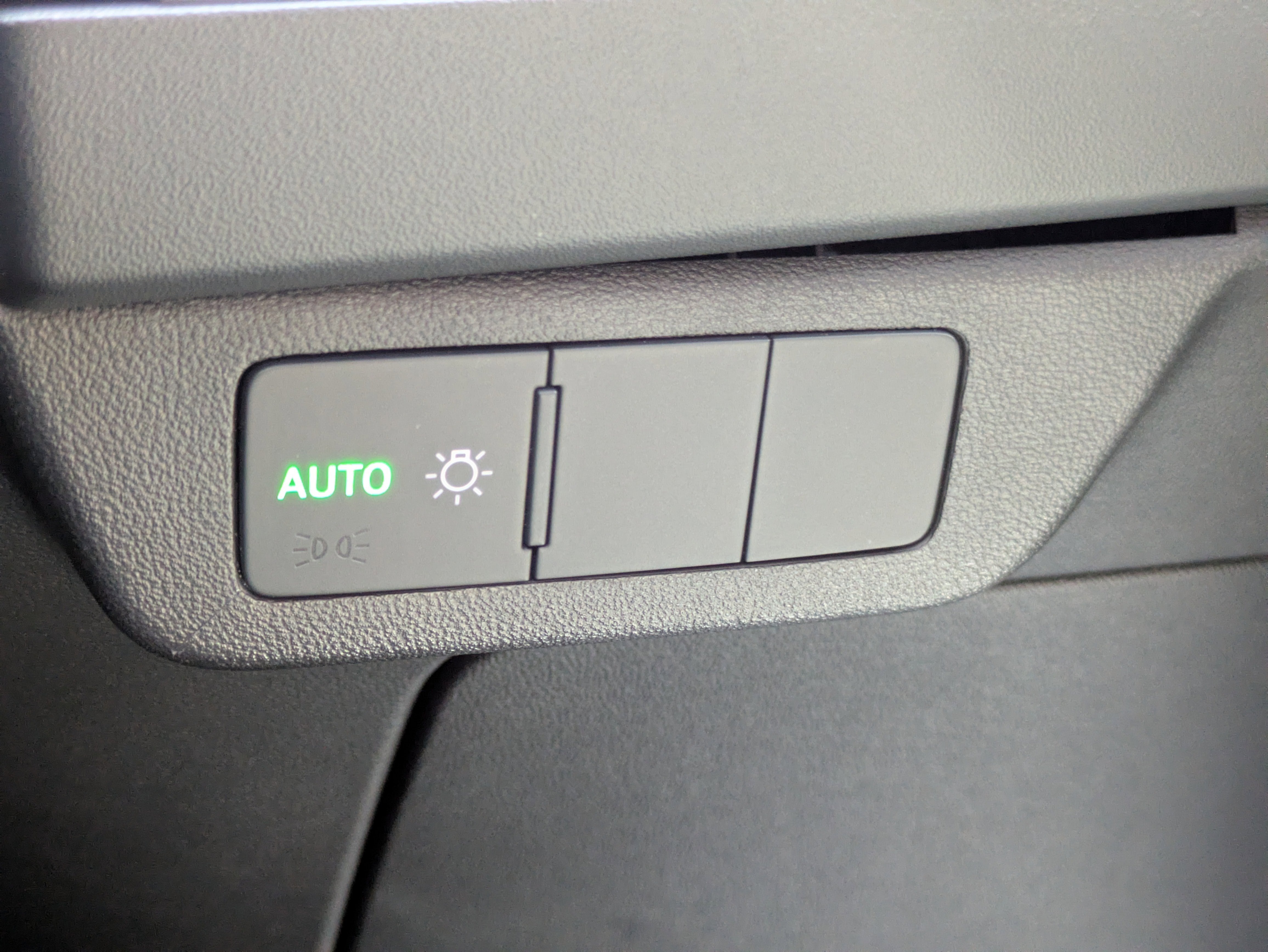 2022 Audi Q4 e-tron Premium Plus