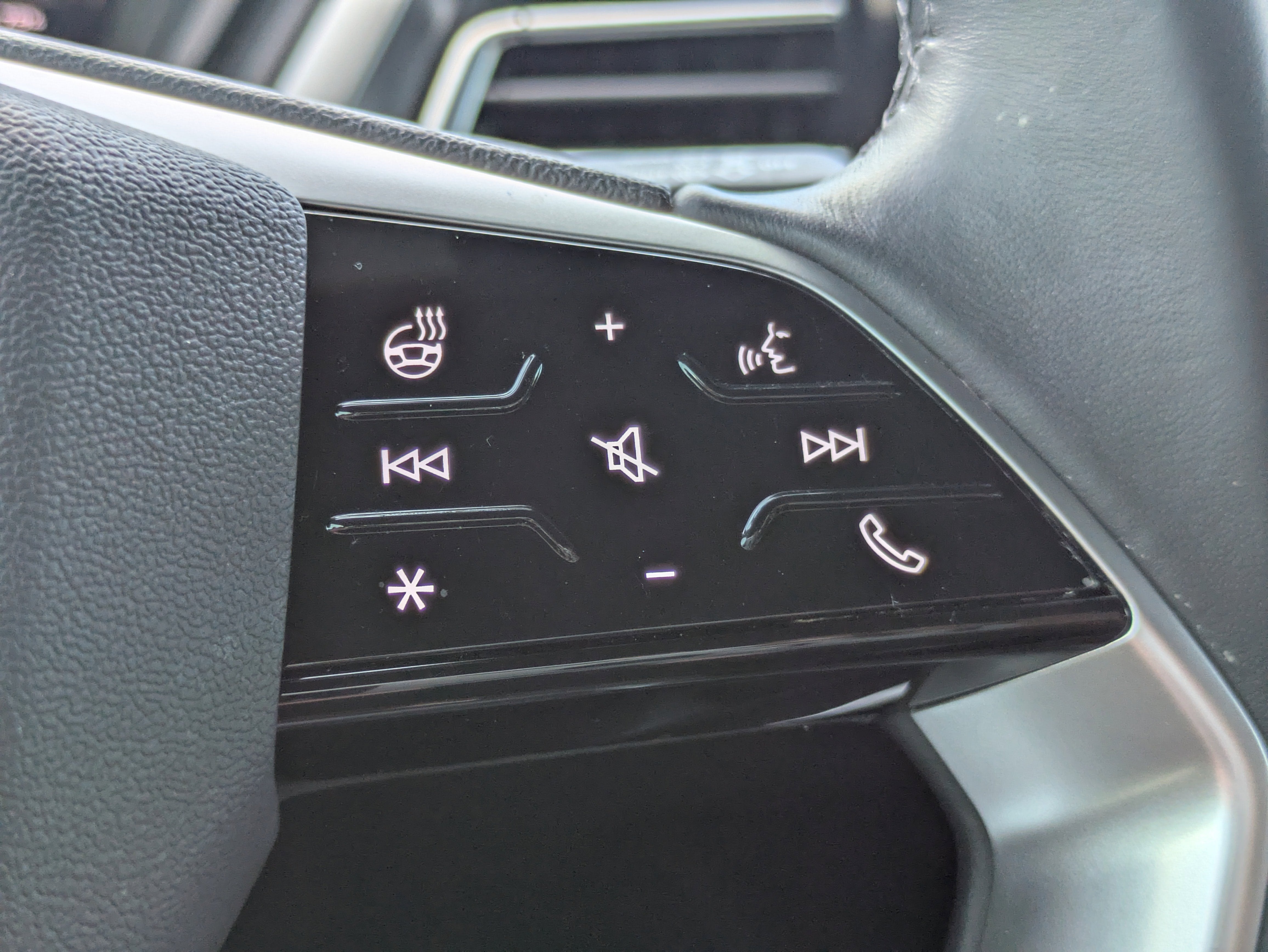 2022 Audi Q4 e-tron Premium Plus