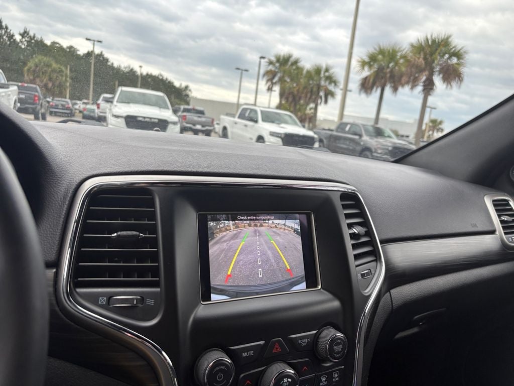 2019 Jeep Grand Cherokee Laredo E 4x2