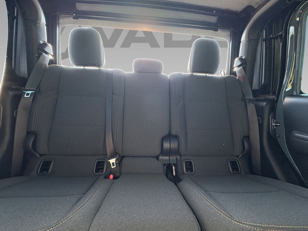 2025 Jeep Gladiator Sport photo 2